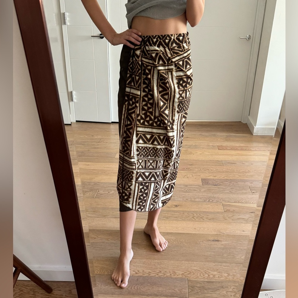 Skirt Fuzzi